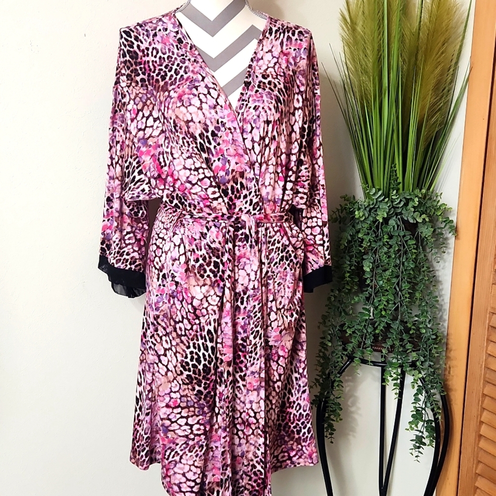Joyspun Pink Leopard Print Wrap Robe